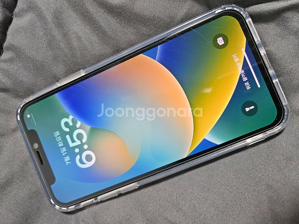 아이폰X 실버 64GB 판매합니다--5