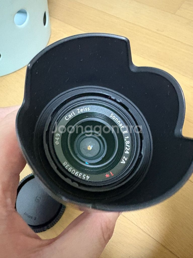 SEL24F18Z 칼이사 소니 24mm 자이스--3
