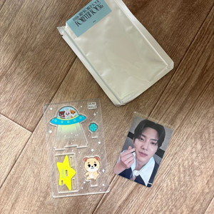 데이식스 아크릴 스탠드 원가양도(도운 낮)+도운 포카