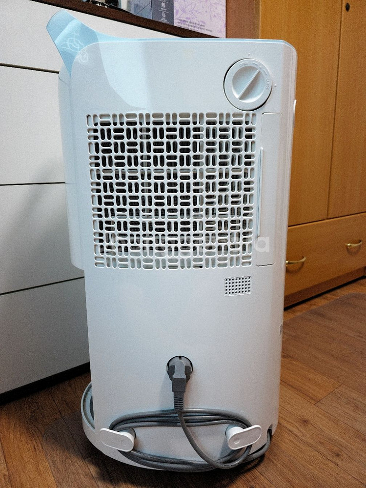 LG 휘센 제습기 DQ168PBE 모델 판매합니다.--1