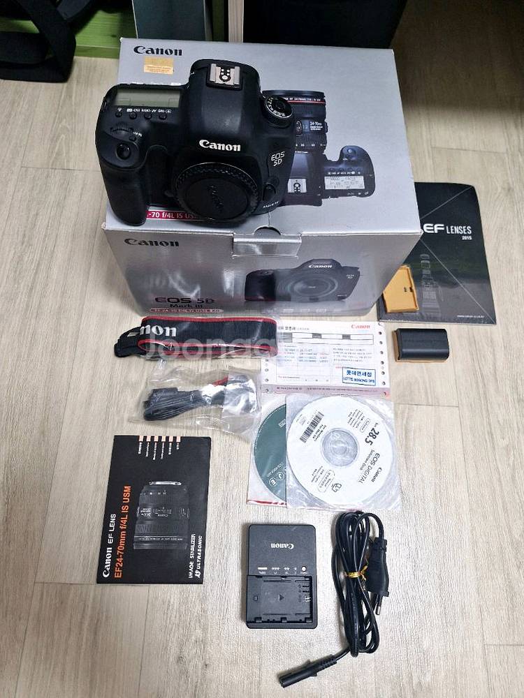 Canon EOS 5D Mark III 직거래 74만--0