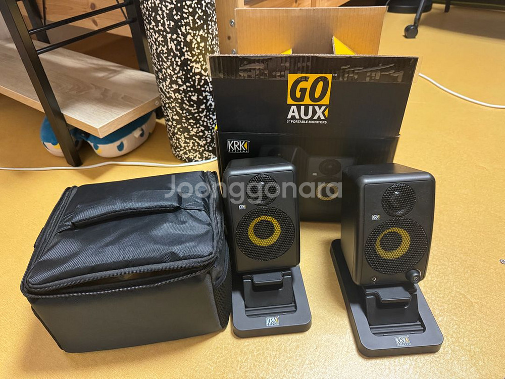 KRK GoAux3--0
