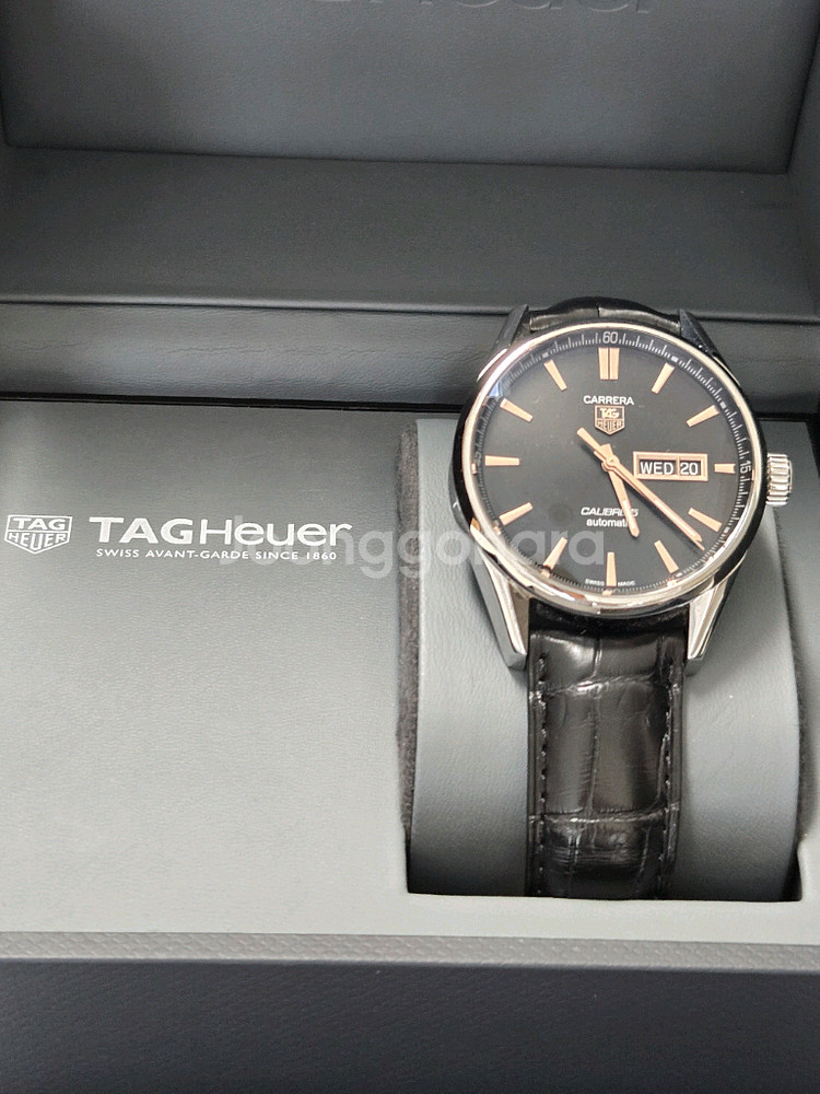 태그호이어 카레라 데이데이트 로즈골드 41mm--1