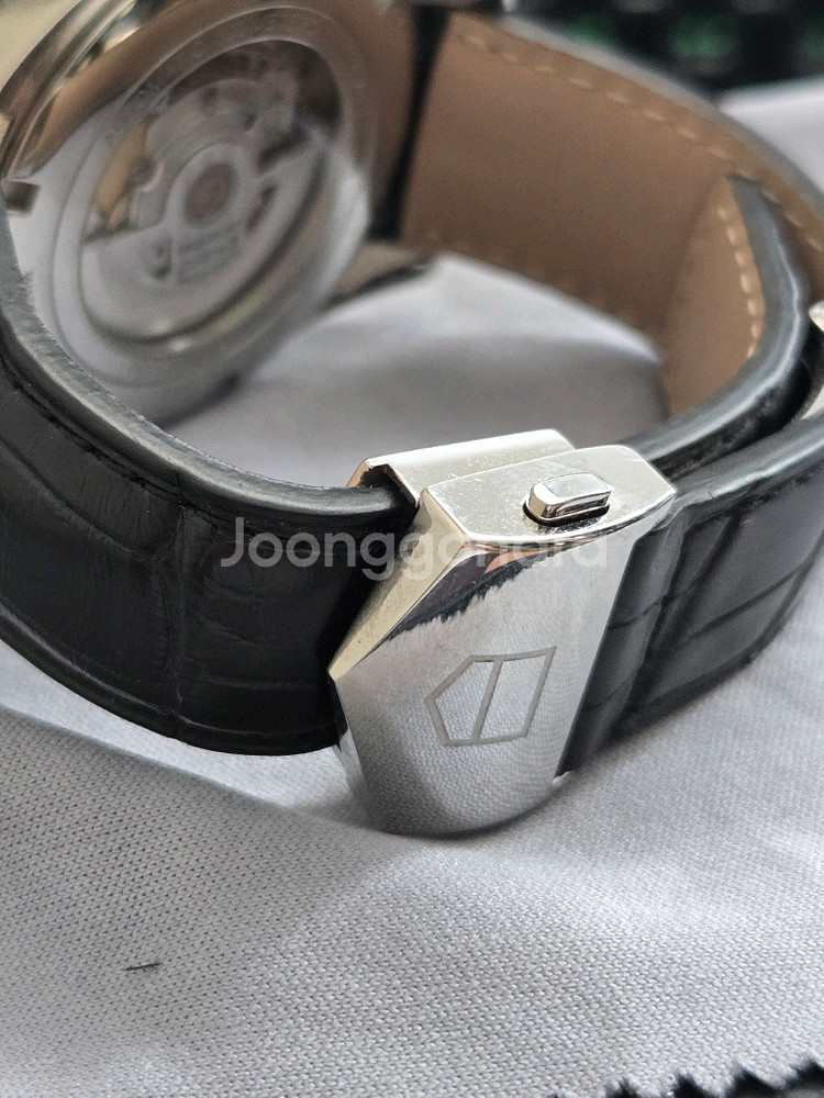 태그호이어 카레라 데이데이트 로즈골드 41mm--4