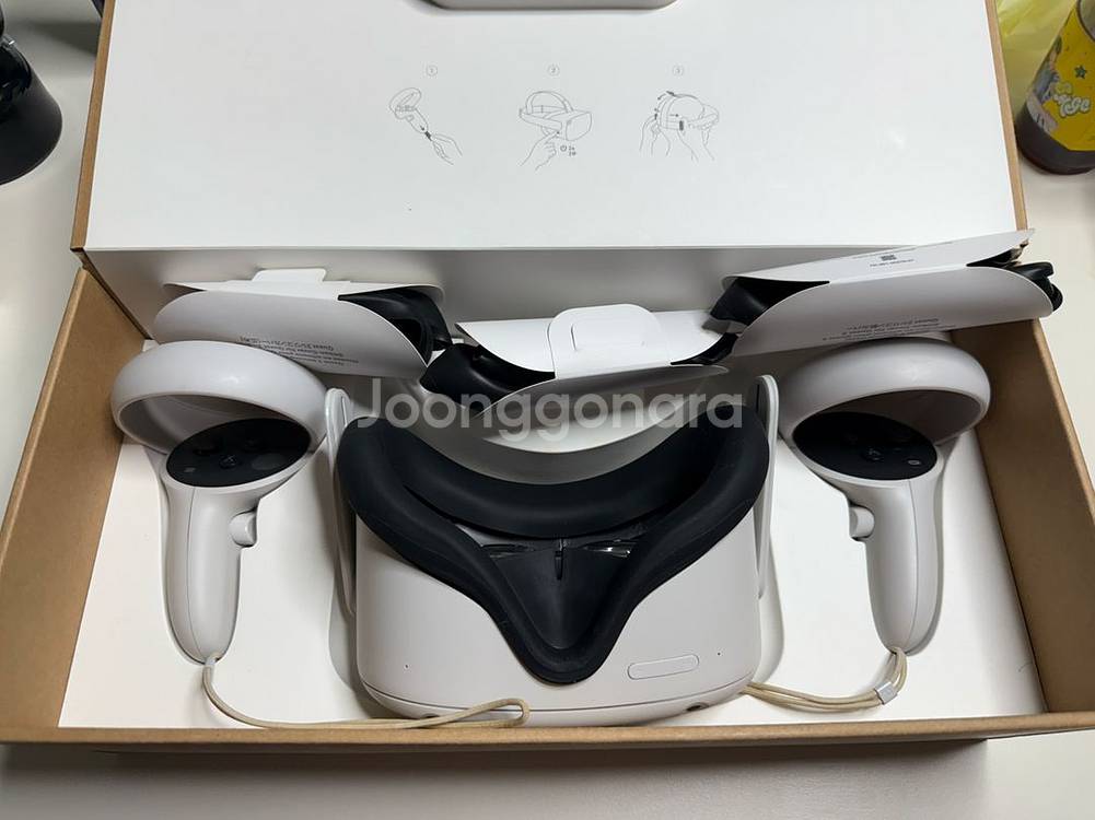 오큘러스 메타퀘스트2 64gb 팝니다.--0