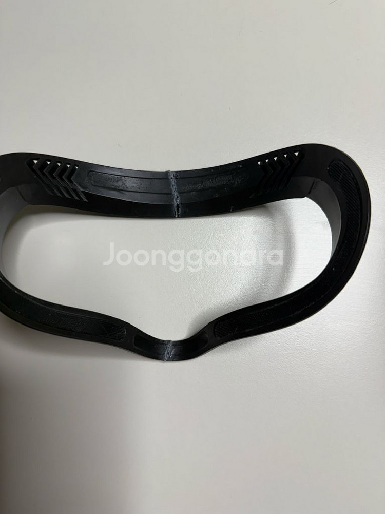 오큘러스 메타퀘스트2 64gb 팝니다.--2