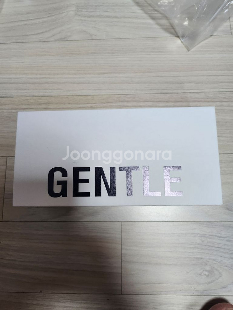 젠틀몬스터 정품 티타늄 라인 리버티D 안경테 블랙 풀박--7