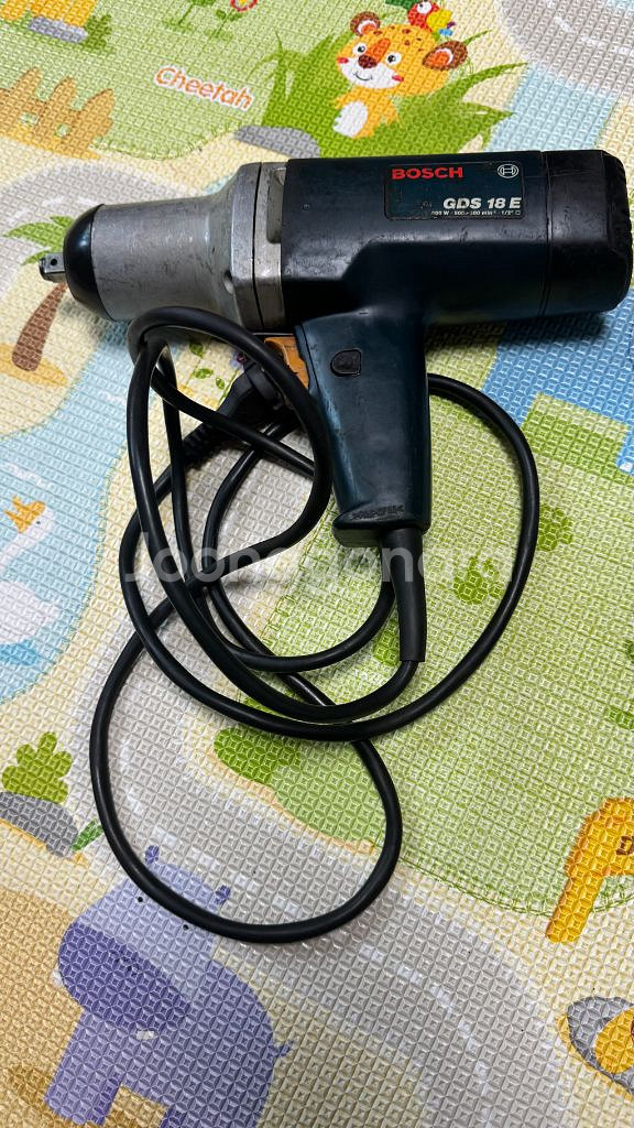 보쉬 GDS 18E 전기 임팩트 렌치 출력 500W--1