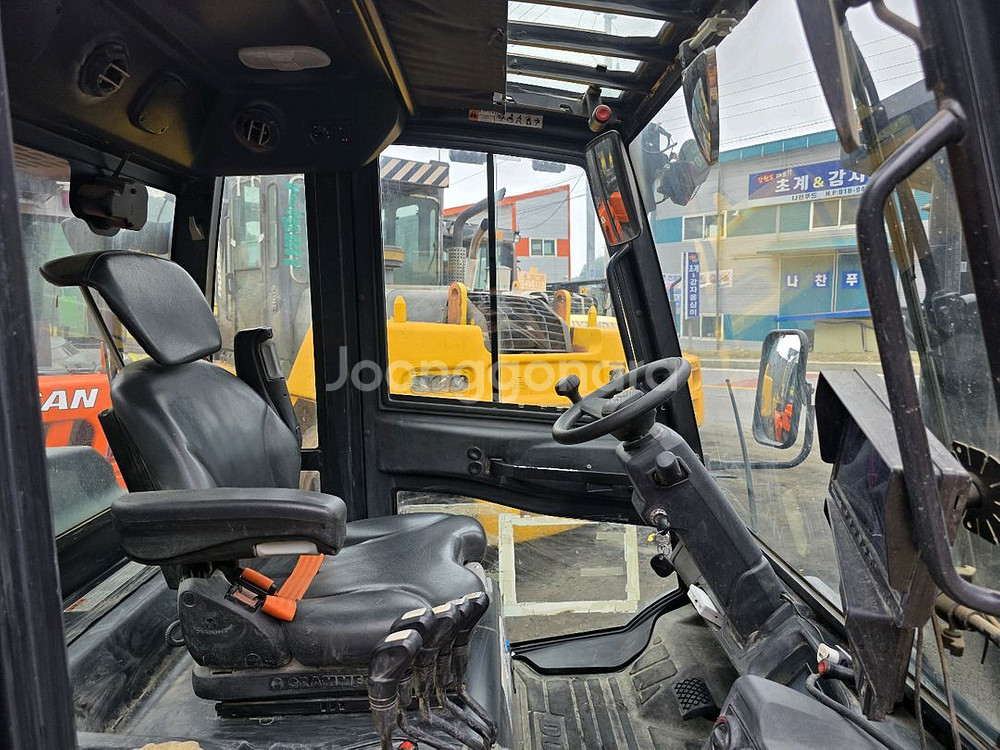 23년식 두산 미니5톤 디젤지게차 D50SE-9--8