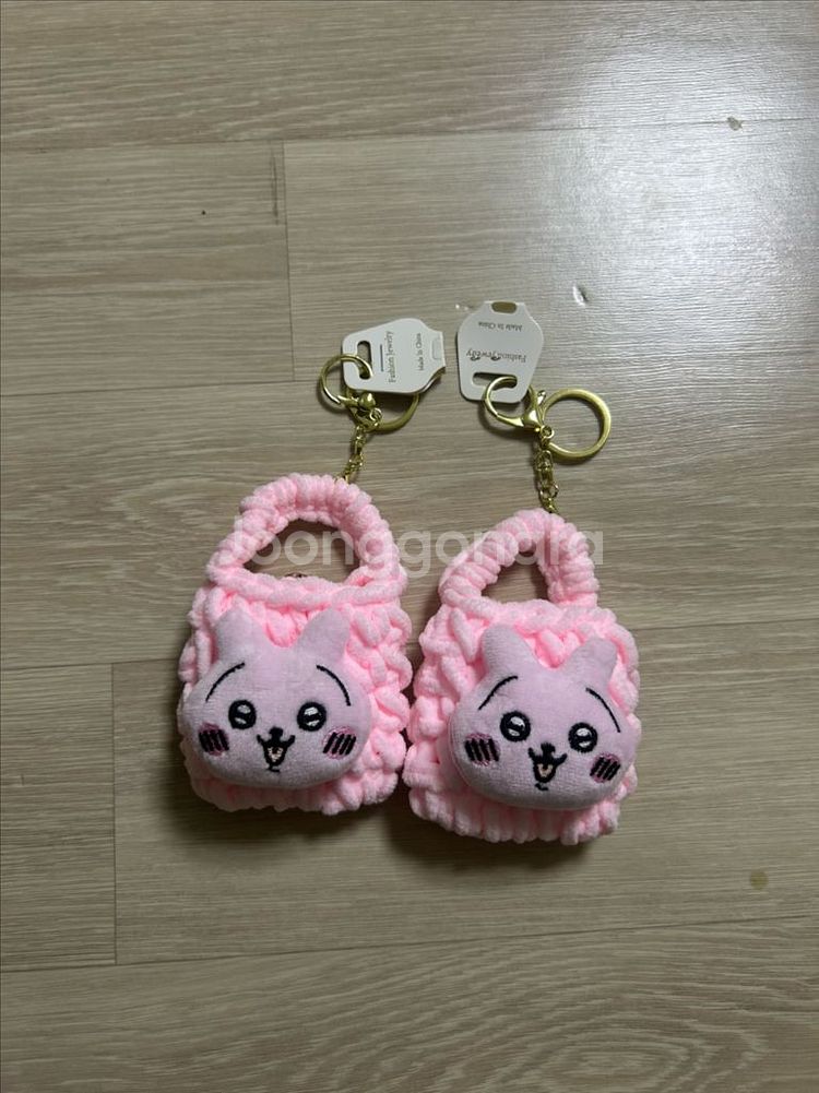 (새상품)치이카와 먼작귀 미니뜨개가방 에어팟케이스2개--1