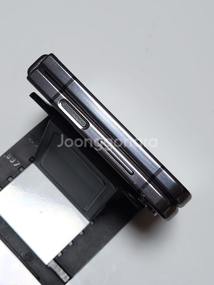 갤럭시Z플립5 256G 무잔상 퍼플 51796--6