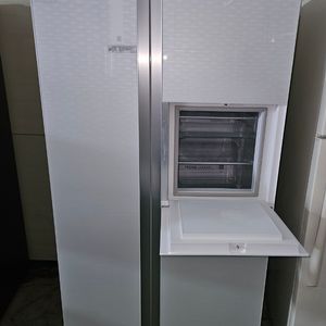 84 (무료배송설치) 중고냉장고 양문형 삼성지펠 810