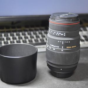 니콘 시그마 70-300mm 렌즈