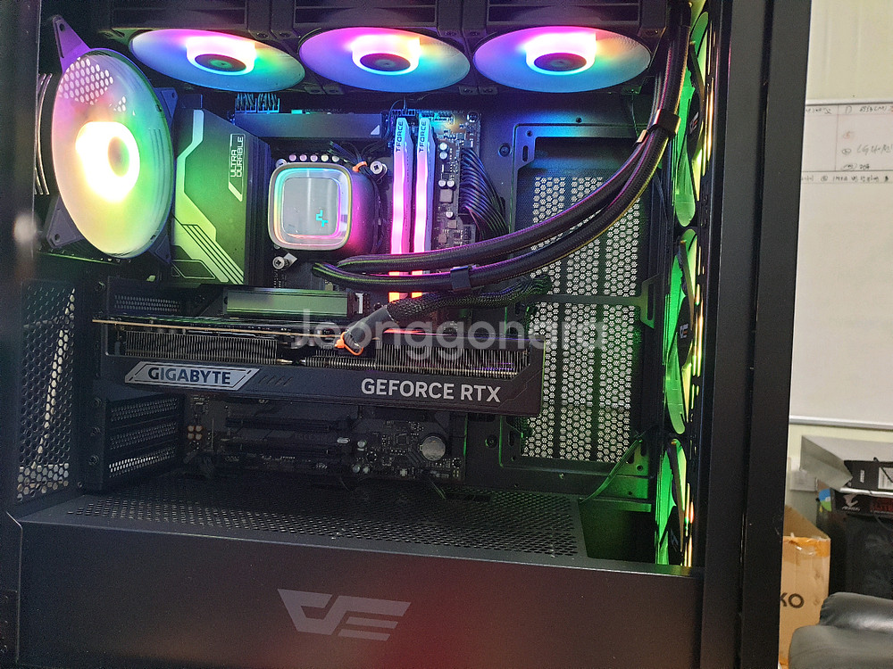 게이밍 컴퓨터 pc i9 14900K RTX 5080--2