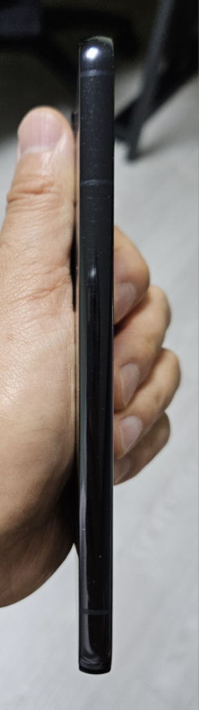 갤럭시 S22 블랙 256GB 싸게 팝니다.--5