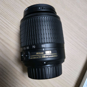 니콘 AF-S DX 55-200mm 렌즈