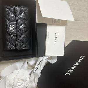 샤넬 클래식 똑딱이 카드지갑