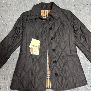 xs)버버리 경량 패딩(44사이즈)