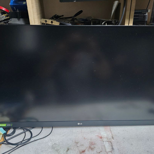 LG 32인치 울트라기어 165HZ 게이밍모니터