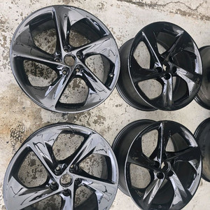 19인치 Gv70 블랙 순정휠