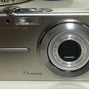 올림푸스 X-790디카