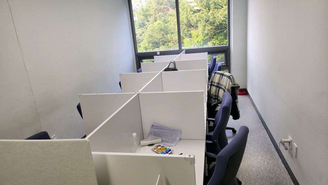 사무용 파티션 책상 및 의자--0