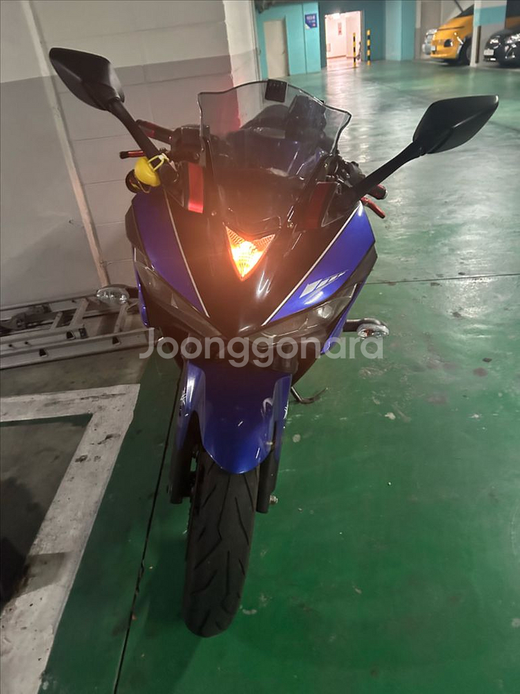 야마하 YZF-R3 오토바이--3