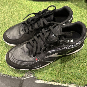 Joma 리액티브 풋살화275