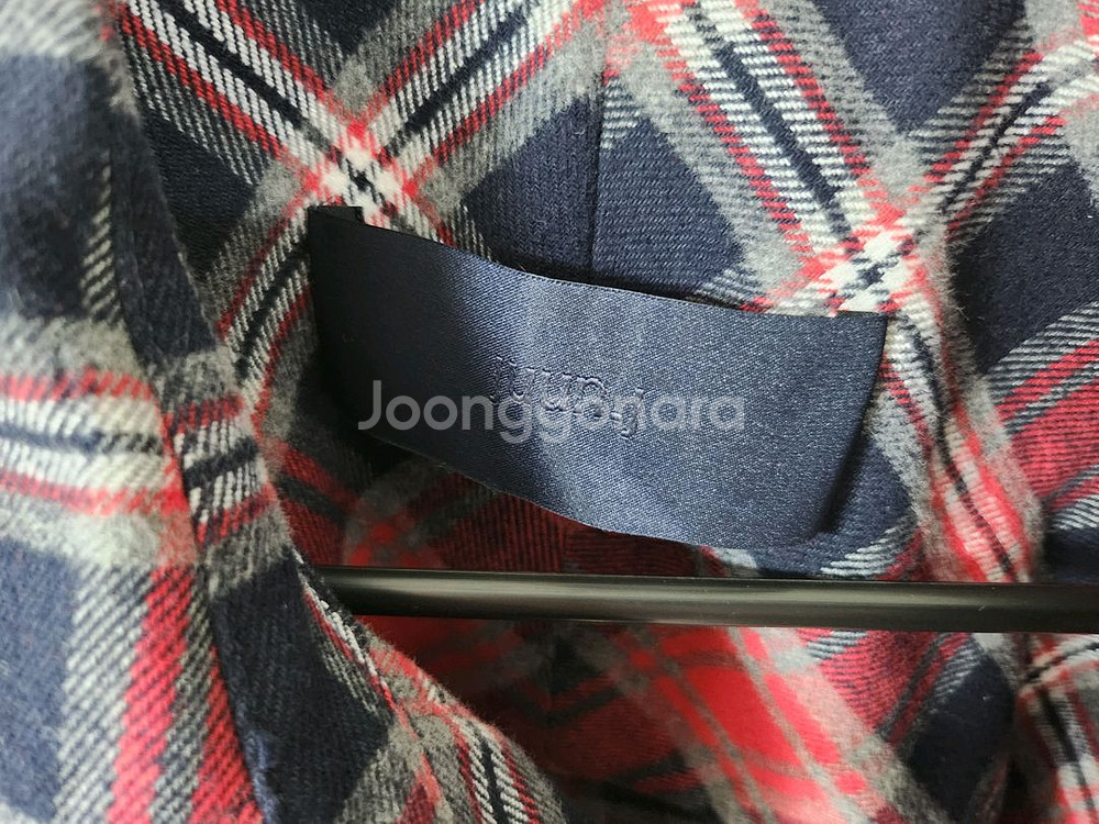 미사용새상품 24fw 준지 레드 체크셔츠 48 팝니다.--3