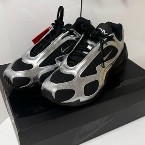 새상품 나이키 에어맥스 뮤즈 240 (슈박스 포함