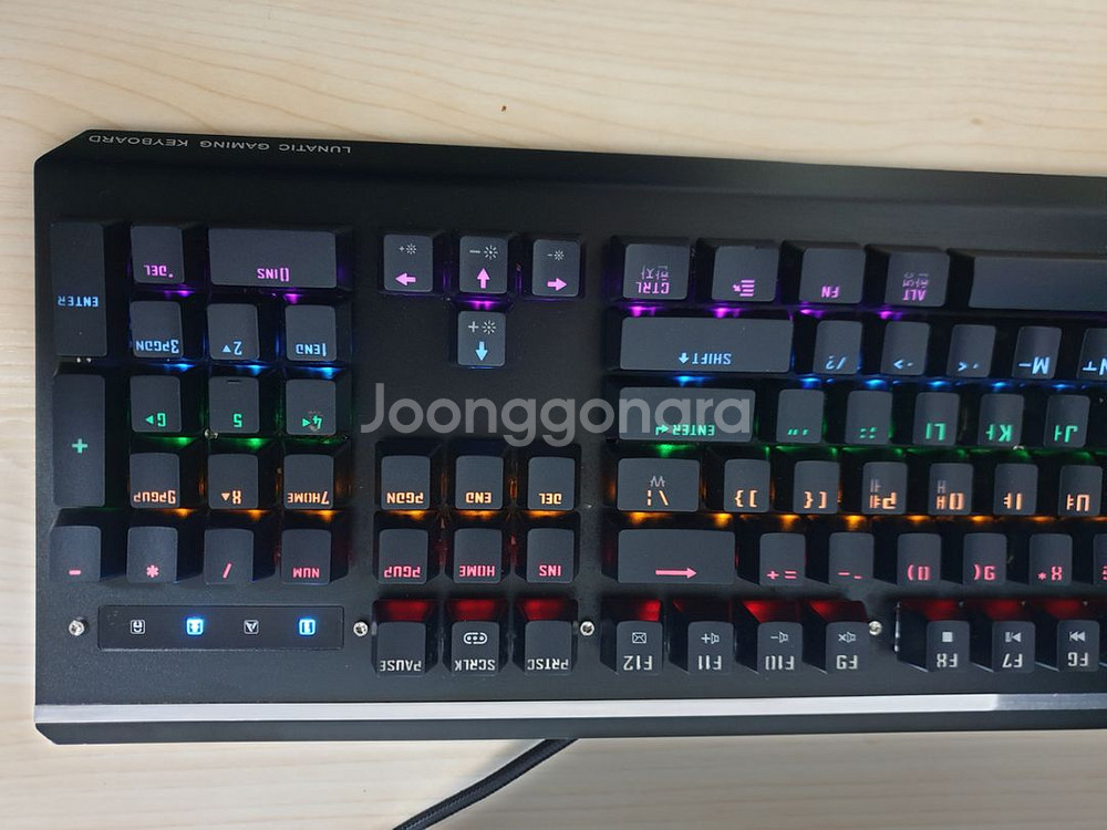 LUTIS 루티스 LUNATIC K803 게이밍키보드--4