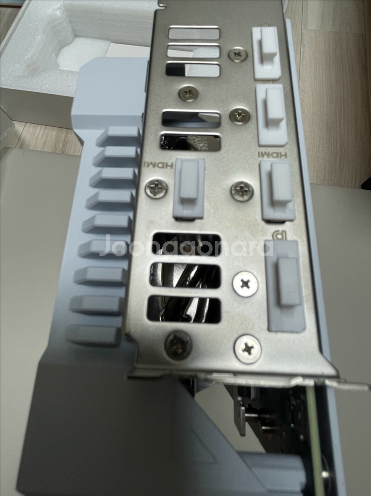 Asus tuf rtx4070ti super btf--2