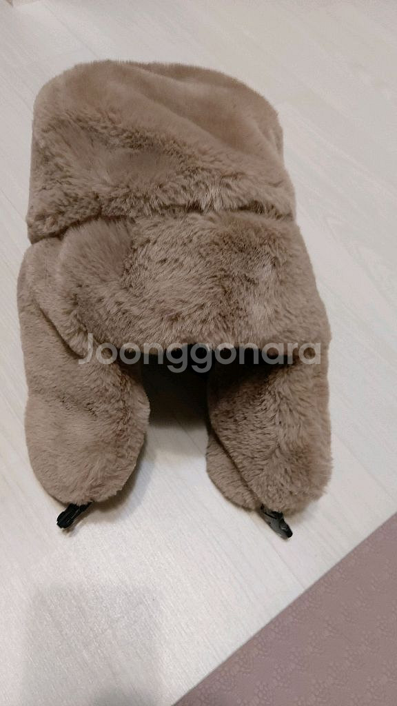 캠핑용 귀덮개 털모자와 목도리/거의 새것--2