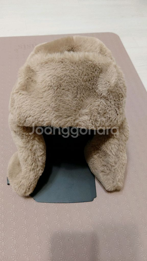 캠핑용 귀덮개 털모자와 목도리/거의 새것--1