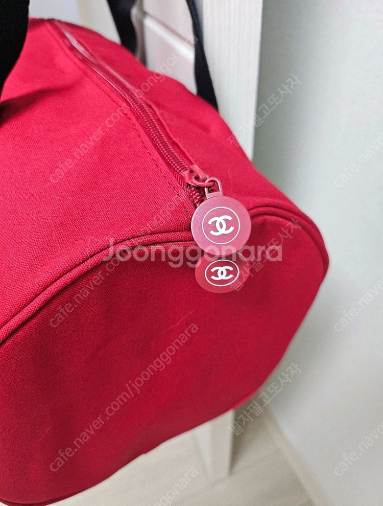 정품) 샤넬 레드 보스턴백 스포츠백 원형 가방--6