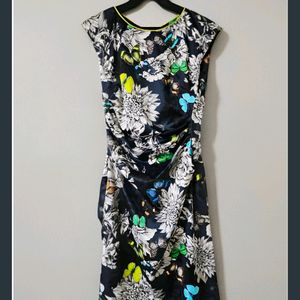 마크케인 MARC CAIN 슬리브리스 미디 원피스 55