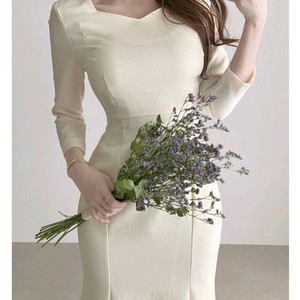 가나다란 아이보리 미디 원피스 새상품~옷정리해요~