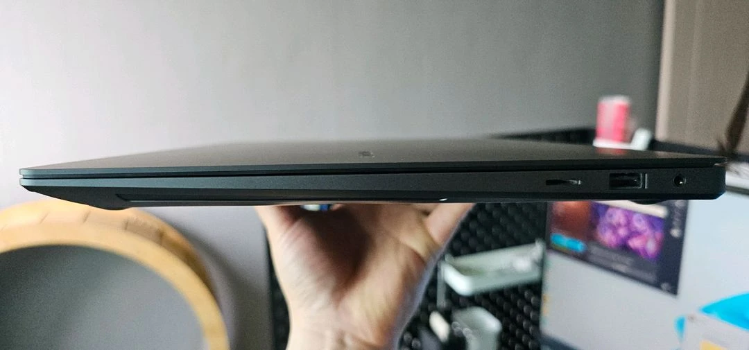 북3 울트라 i9-13900H / RTX4070 이미지