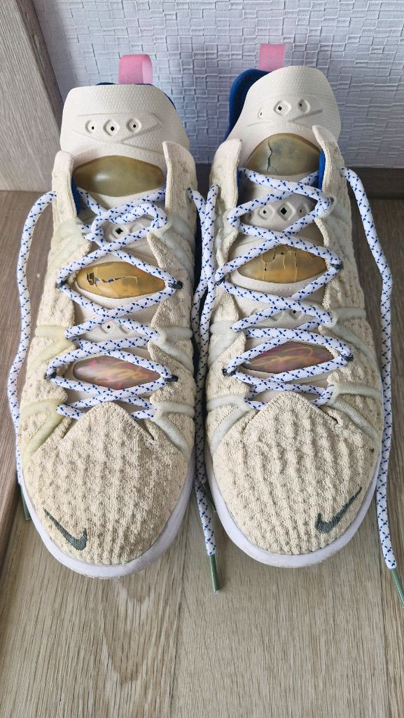 나이키 르브론 18 로우 250--1