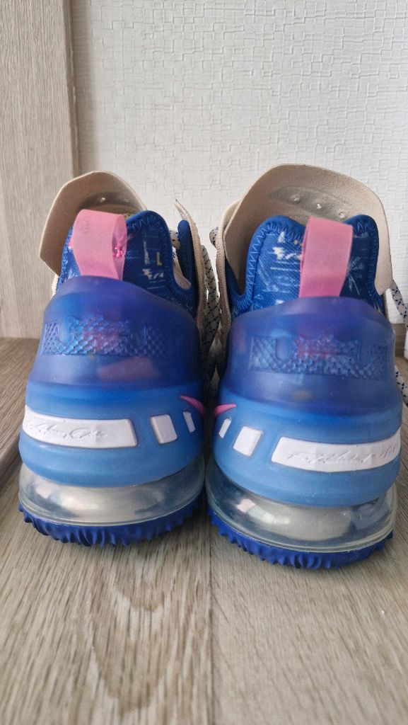 나이키 르브론 18 로우 250--3