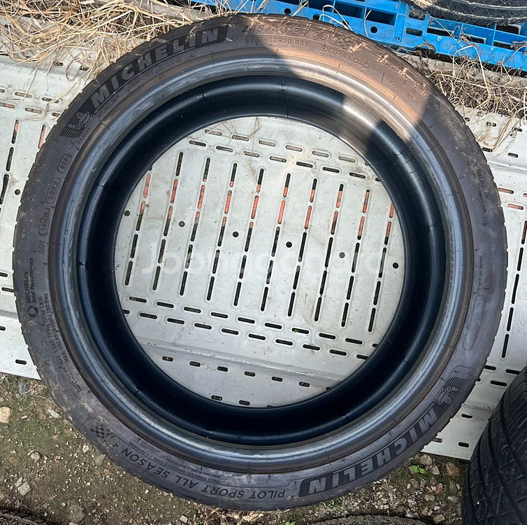 245 40 20미쉐린중고타이어2개2454020--2