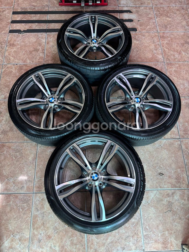 BMW m5 스타일 19인치 휠타이어 팝니다--5