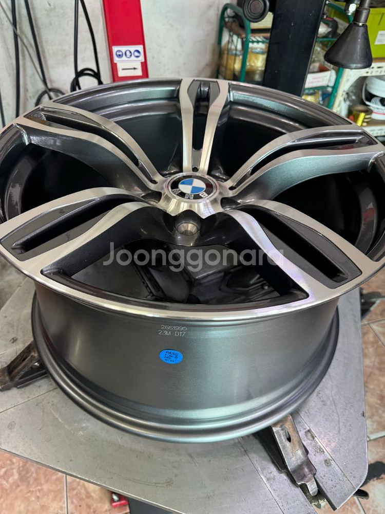 BMW m5 스타일 19인치 휠타이어 팝니다--6