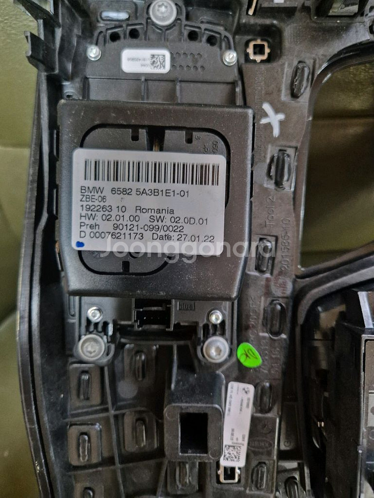 bmw g30 id7 아이드라이브 센터커버앗세이--3
