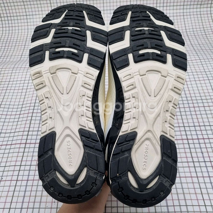 프로스펙스 메타소닉511 워킹화250--2