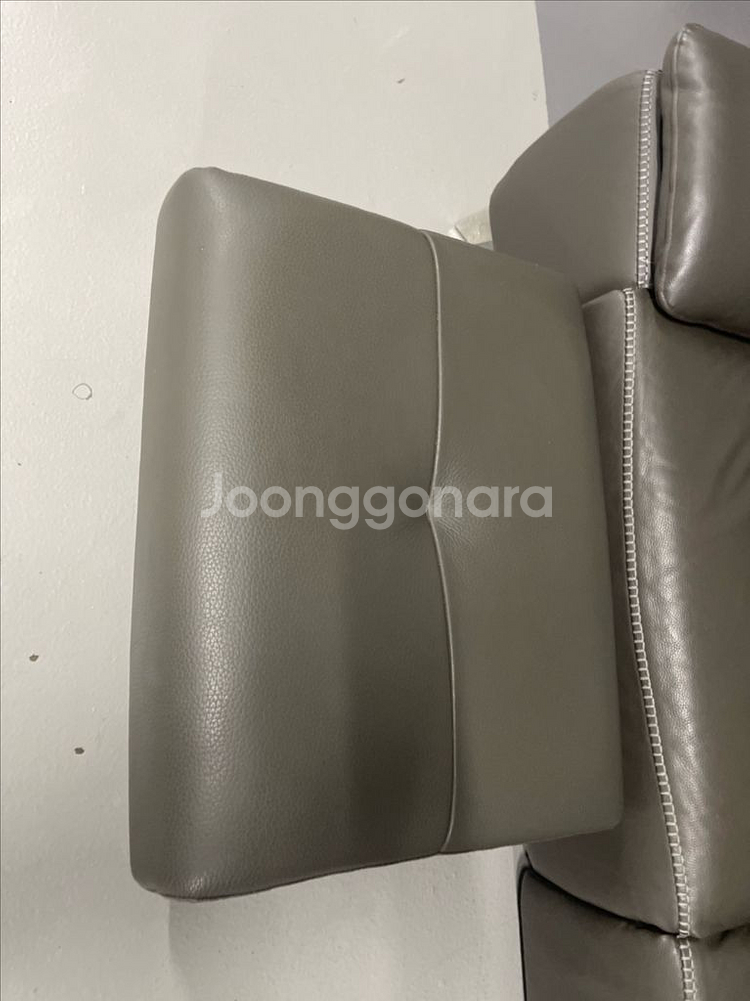 무료배송 - 새것같은 벤스 3인용 가죽소파 스툴포함--7