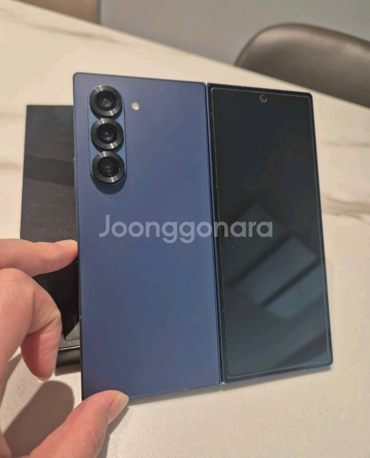 갤럭시 Z폴드6 네이비 512GB 팔아요 (자급제,삼케--4