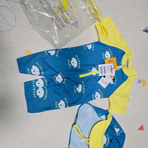 블루독 베이비 아기 수영복 모자 새상품 팔아요