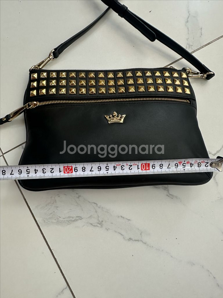 제이에스티나 여성 크로스백 판매합니다.--8