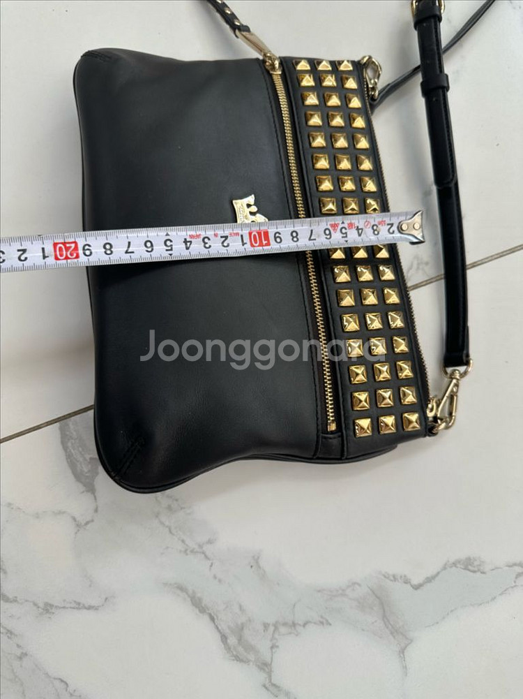 제이에스티나 여성 크로스백 판매합니다.--9